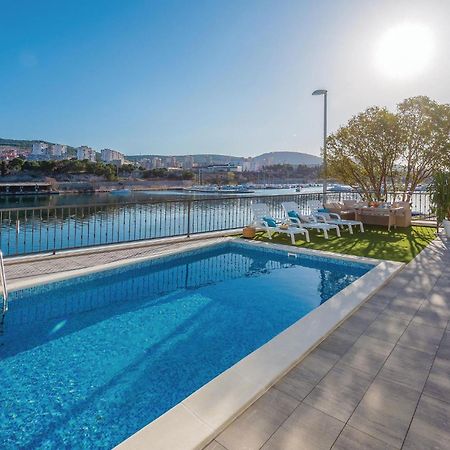 Beautiful Home In Sibenik With Kitchen Eksteriør bilde