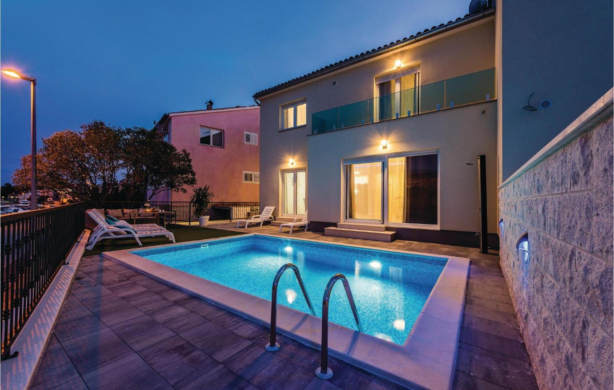Beautiful Home In Sibenik With Kitchen Eksteriør bilde