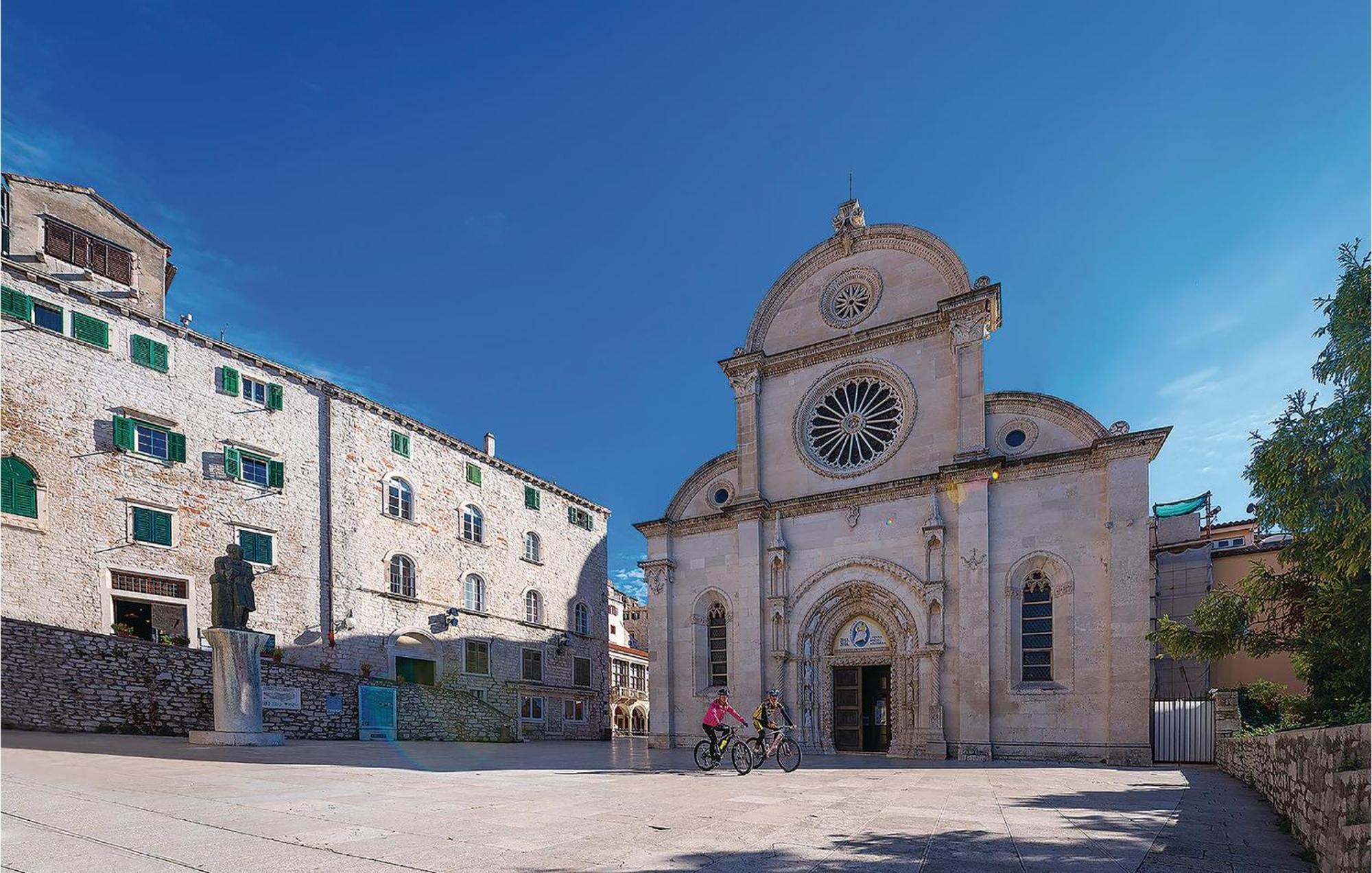 Beautiful Home In Sibenik With Kitchen Eksteriør bilde