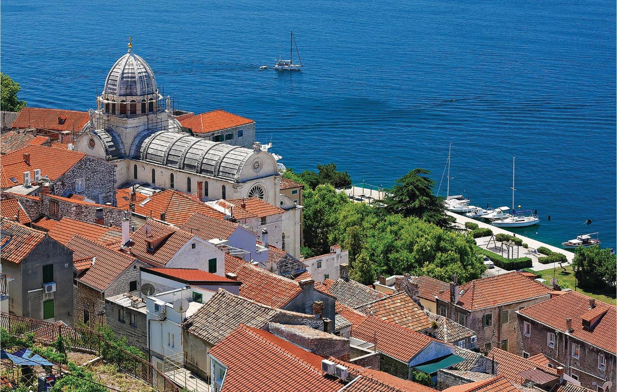 Beautiful Home In Sibenik With Kitchen Eksteriør bilde